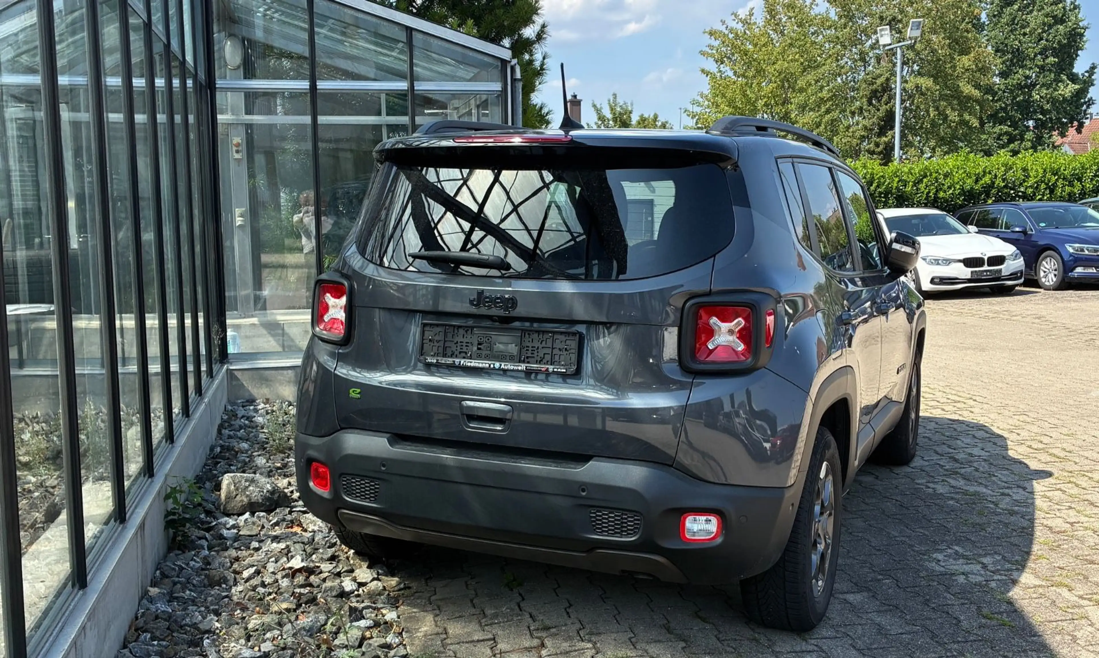 Jeep Renegade Longitude Mild-Hybrid FWD — photo 8