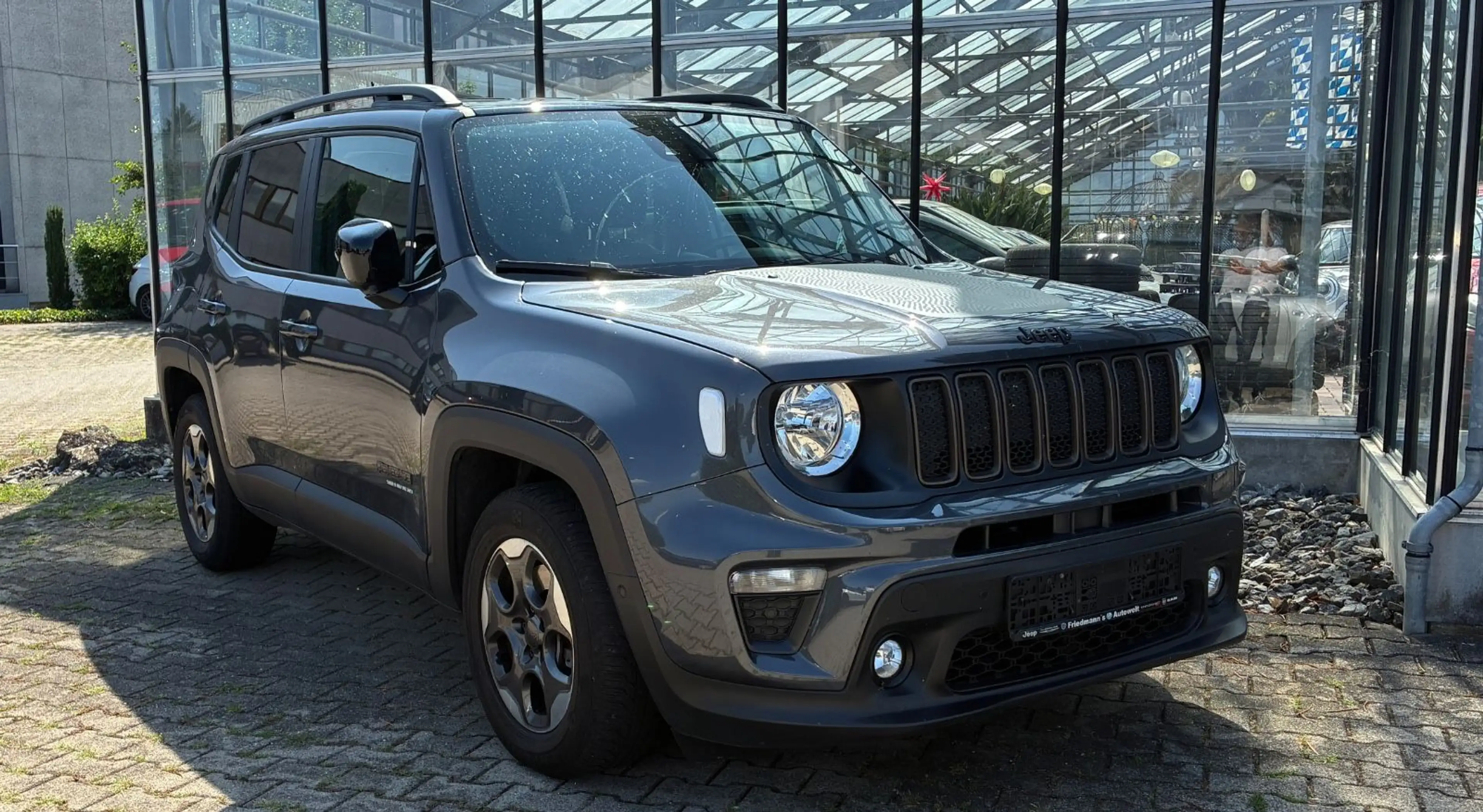 Jeep Renegade Longitude Mild-Hybrid FWD — photo 11