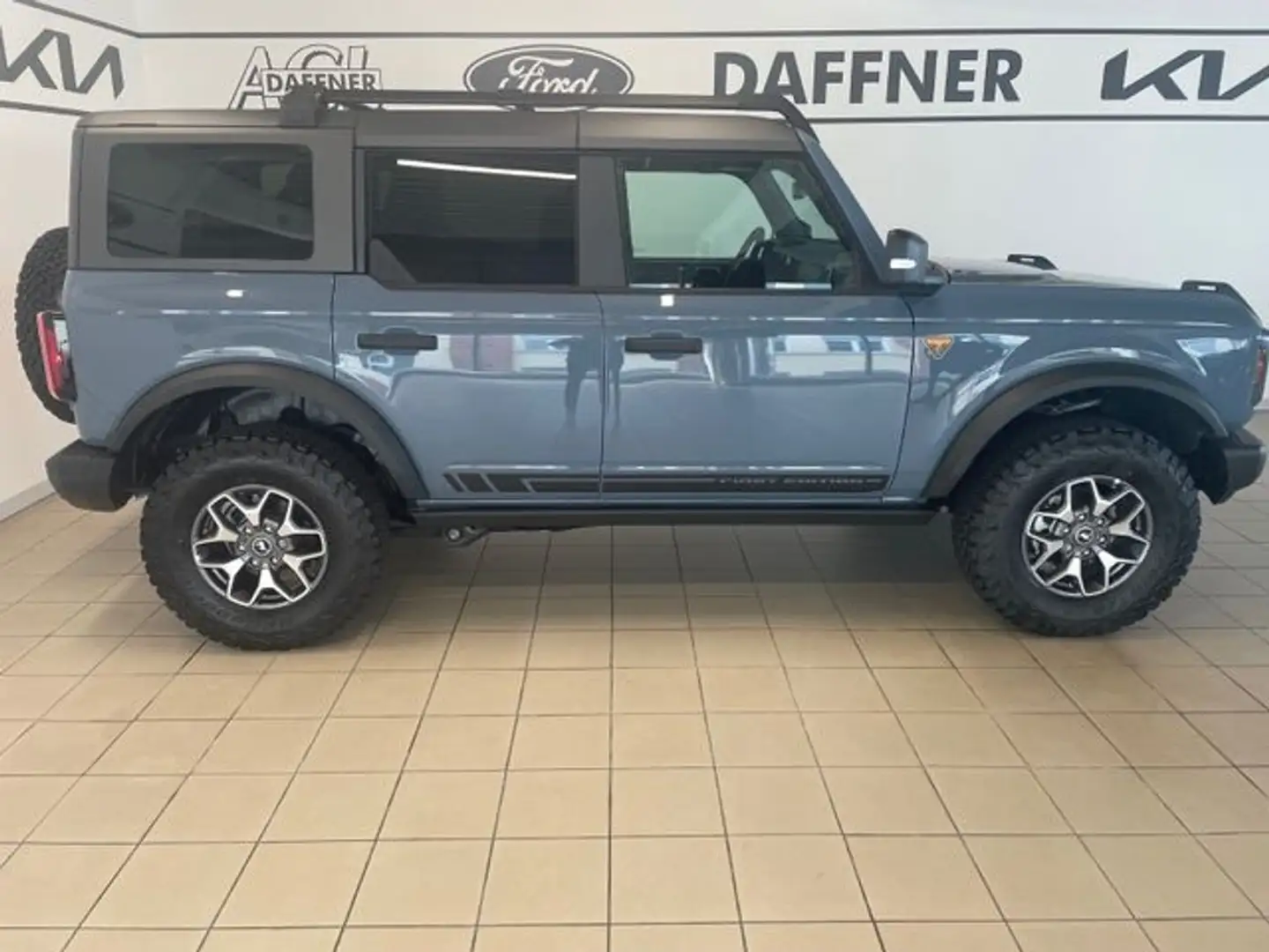 Ford Bronco Badlands e-4WD LED Kamera Blue - 2