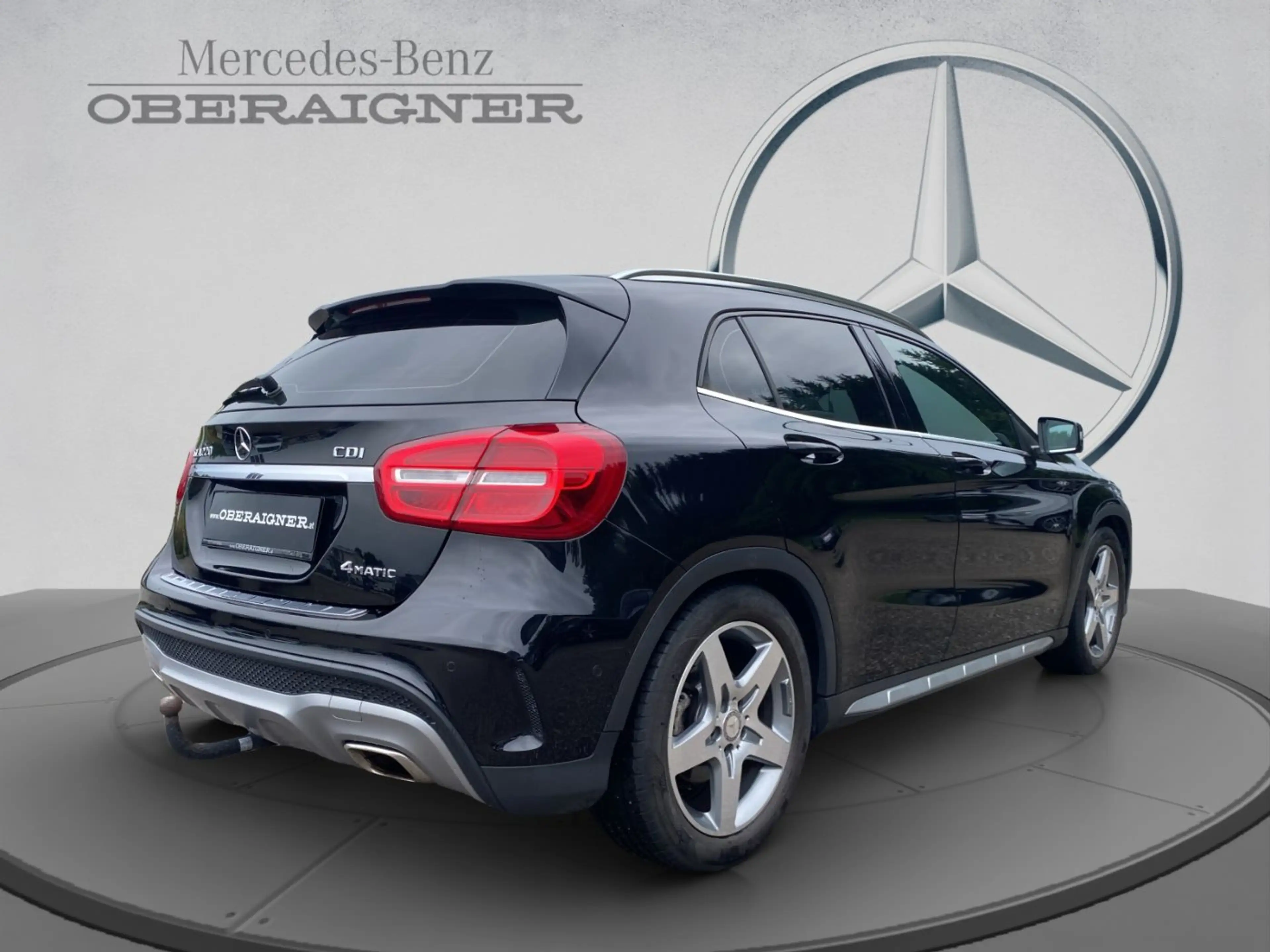 Mercedes-Benz GLA 220 d 4MATIC AMG Line Shz AMG eHeck RKam — photo 3