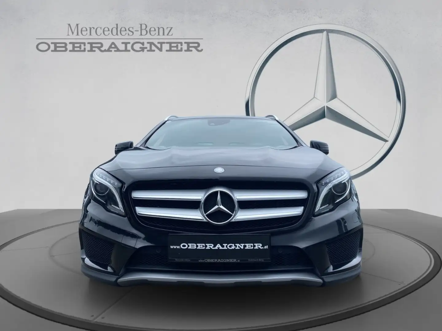Mercedes-Benz GLA 220 d 4MATIC AMG Line Shz AMG eHeck RKam Schwarz - 2