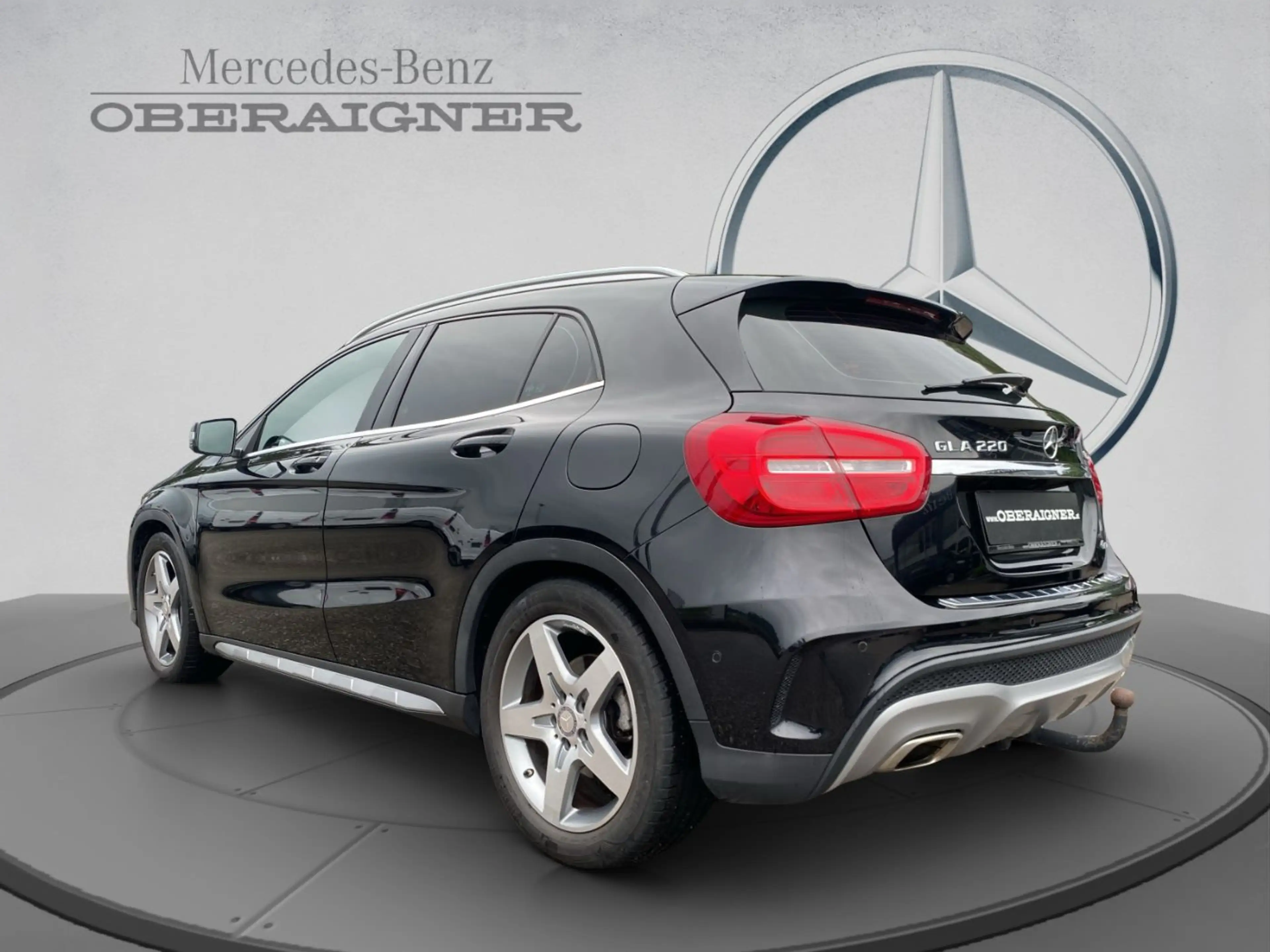Mercedes-Benz GLA 220 d 4MATIC AMG Line Shz AMG eHeck RKam — photo 12