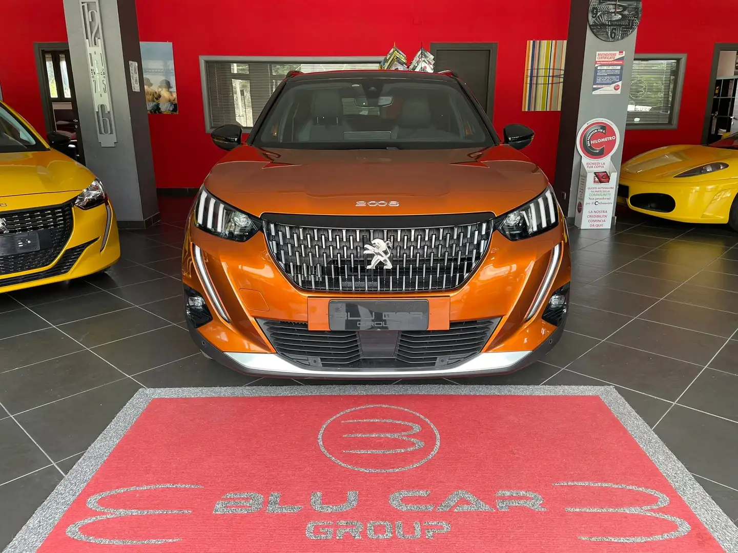 Peugeot 2008 2008 1.5 bluehdi GT Line s Arancione - 2