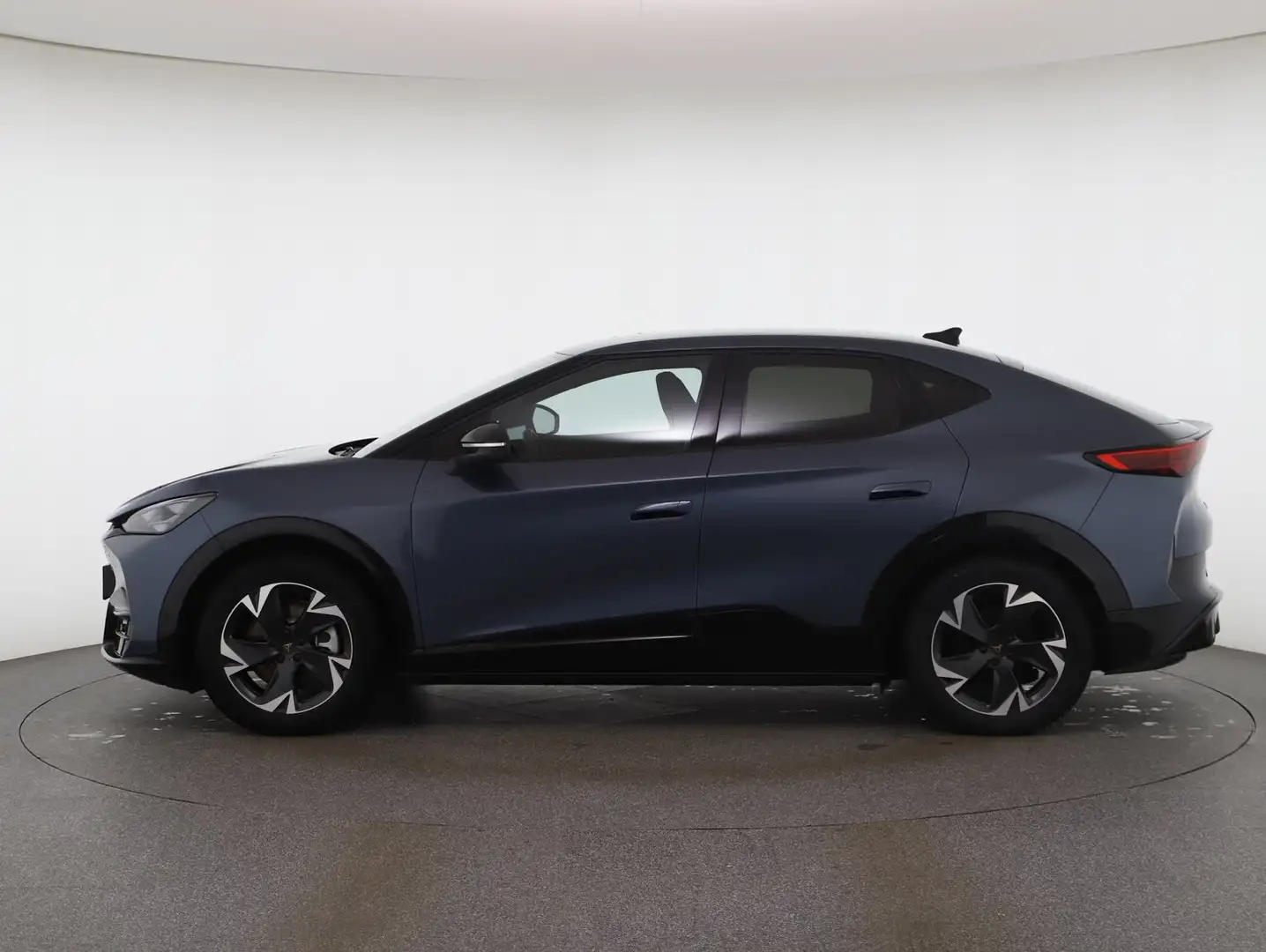 CUPRA Tavascan 210kW/286PS Blau - 2