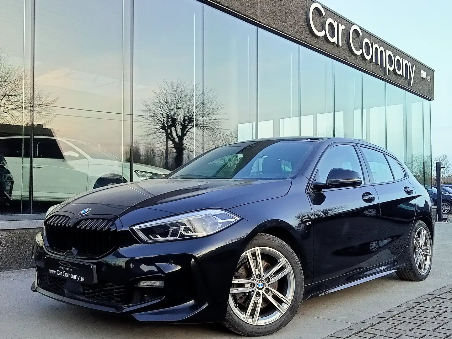 BMW 118 118iA 140PK M-SPORT*LED*GPS*HALF LEDER*APPLE CPL Schwarz - 1