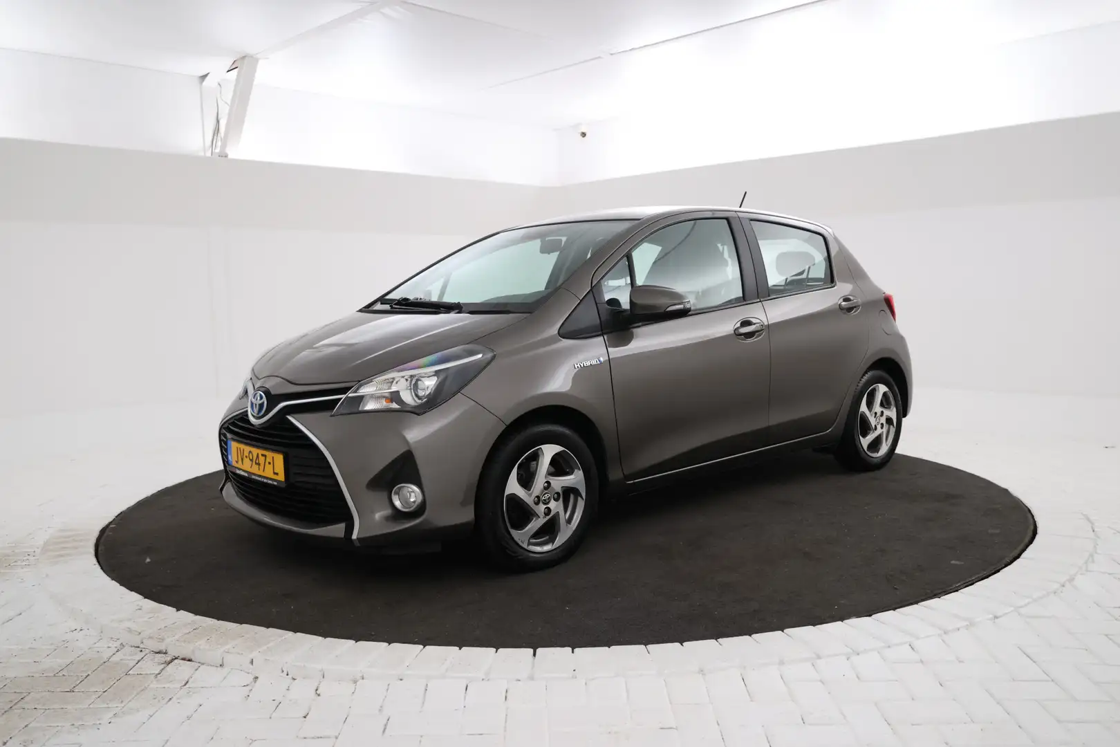 Toyota Yaris 1.5 Hybrid Trend Automaat, 5 Deurs, Camera, Airco Grigio - 1