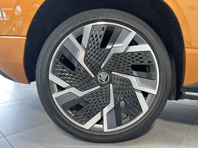 Skoda Karoq view 3