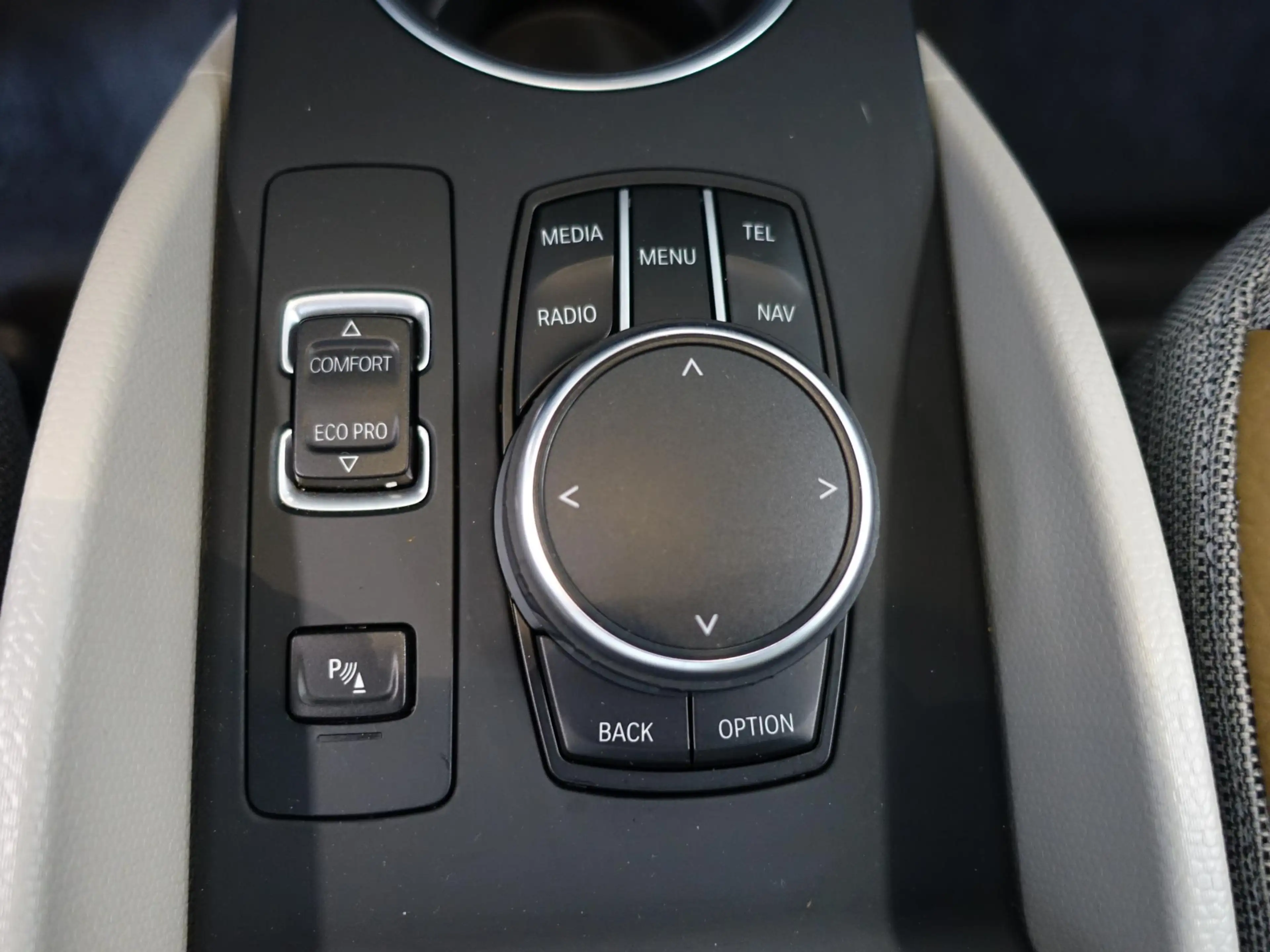 BMW i3 Basis 94Ah 33 kWh *24.265 Km / Navigatie / LMV * — photo 11