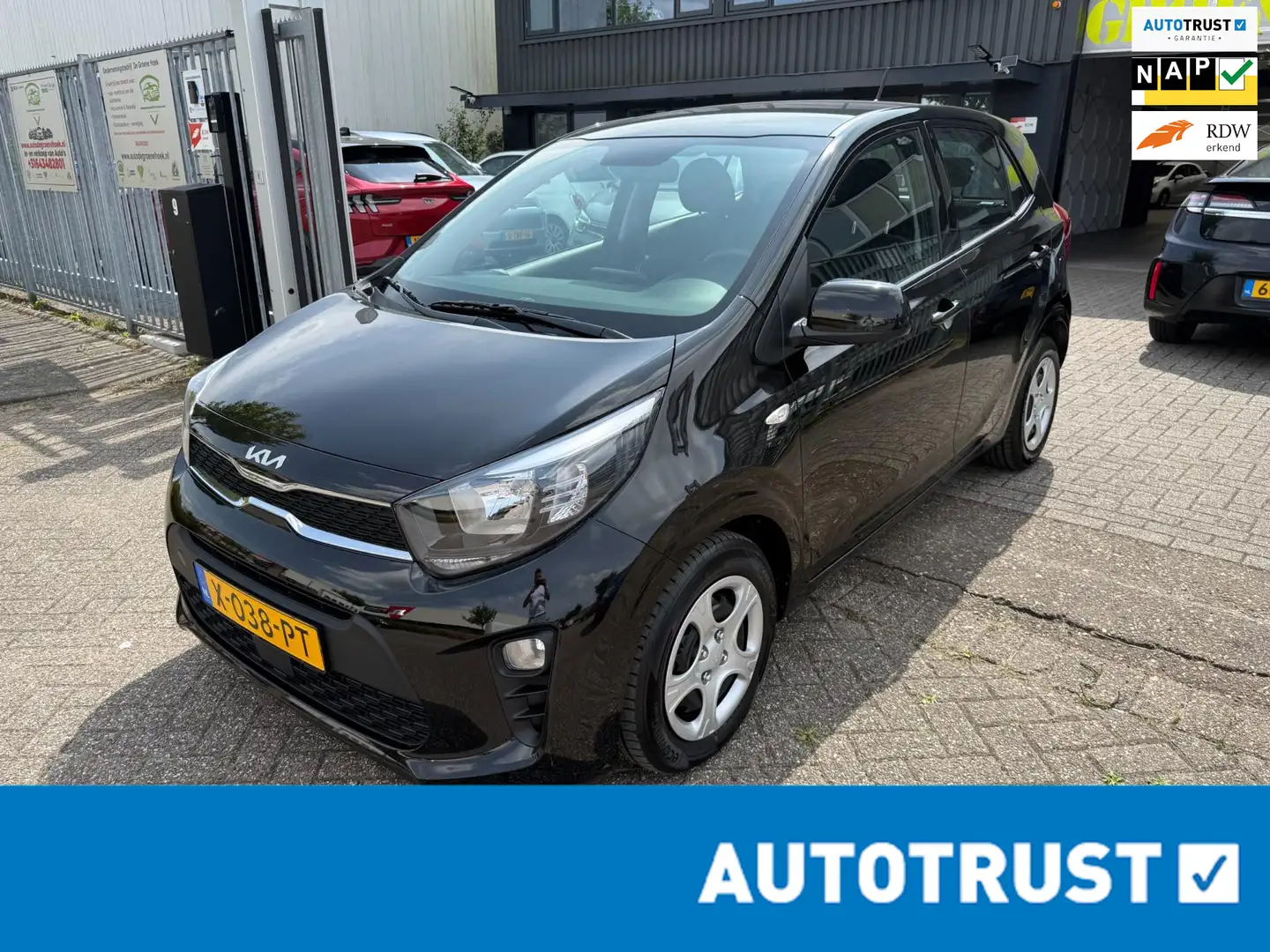 Kia Picanto 1.0 DPi ComfortLine Zwart - 1