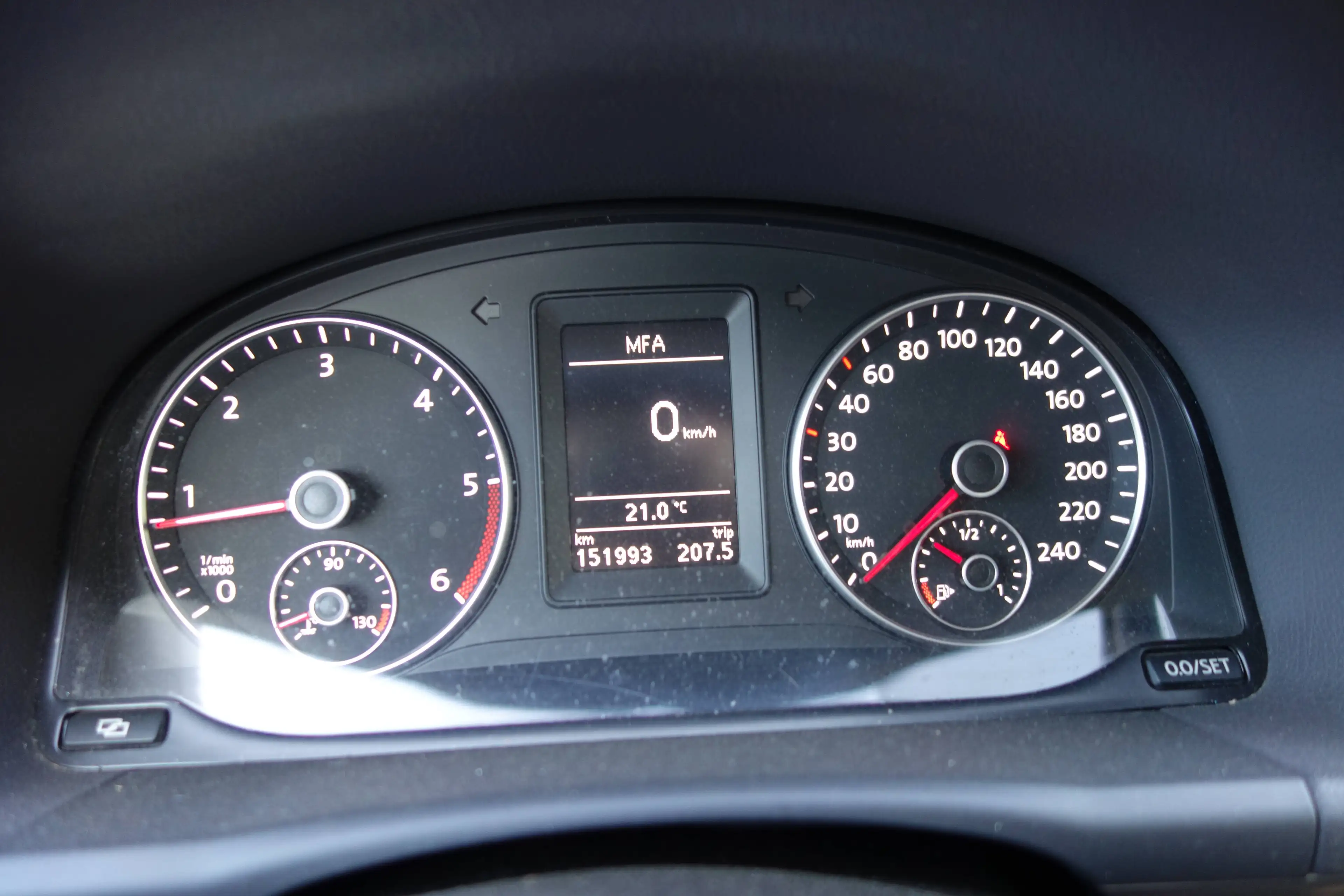 Volkswagen Touran Touran Diesel 1.6 TDI DPF BlueMotion Technology Comfortline — photo 11
