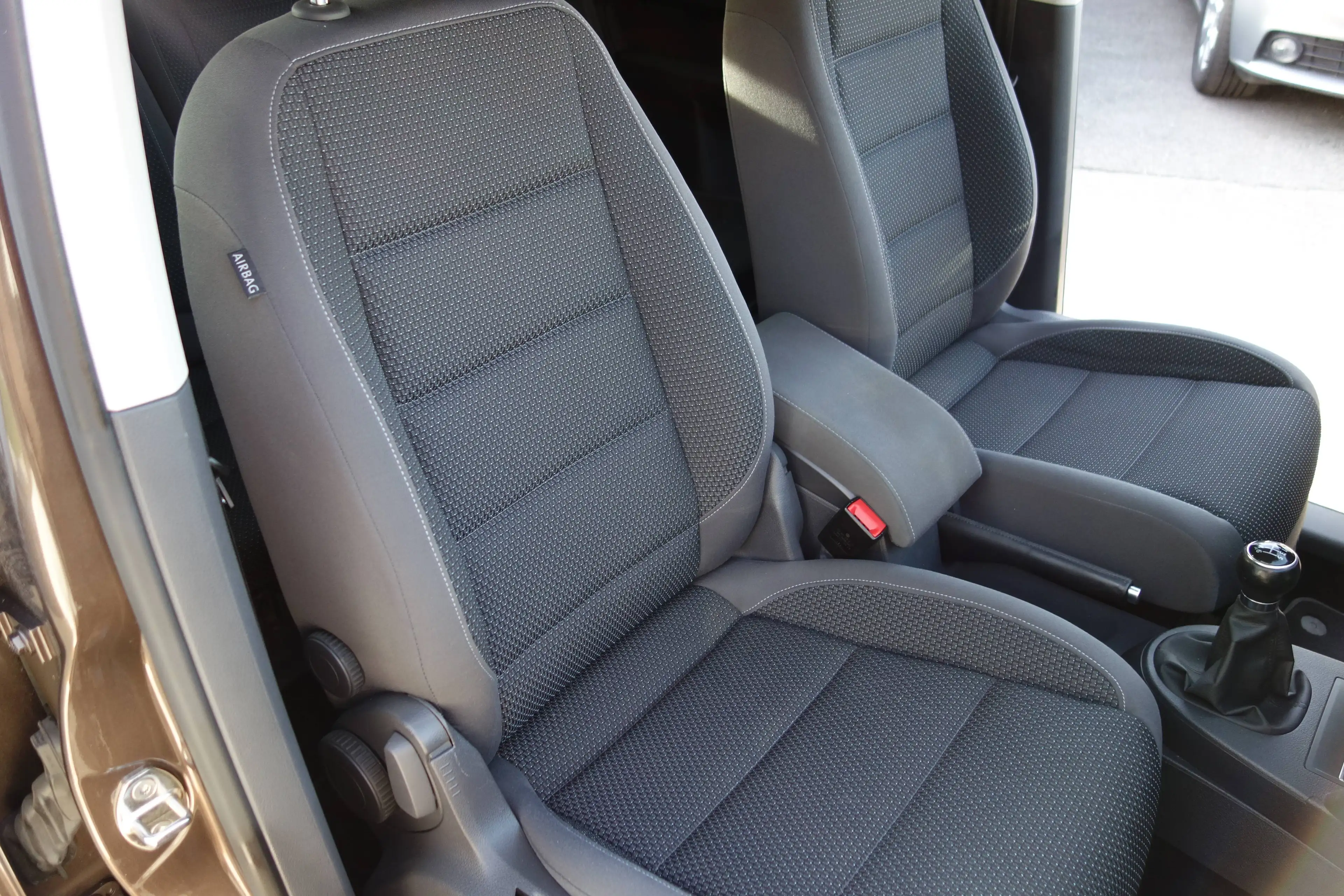 Volkswagen Touran Touran Diesel 1.6 TDI DPF BlueMotion Technology Comfortline — photo 14