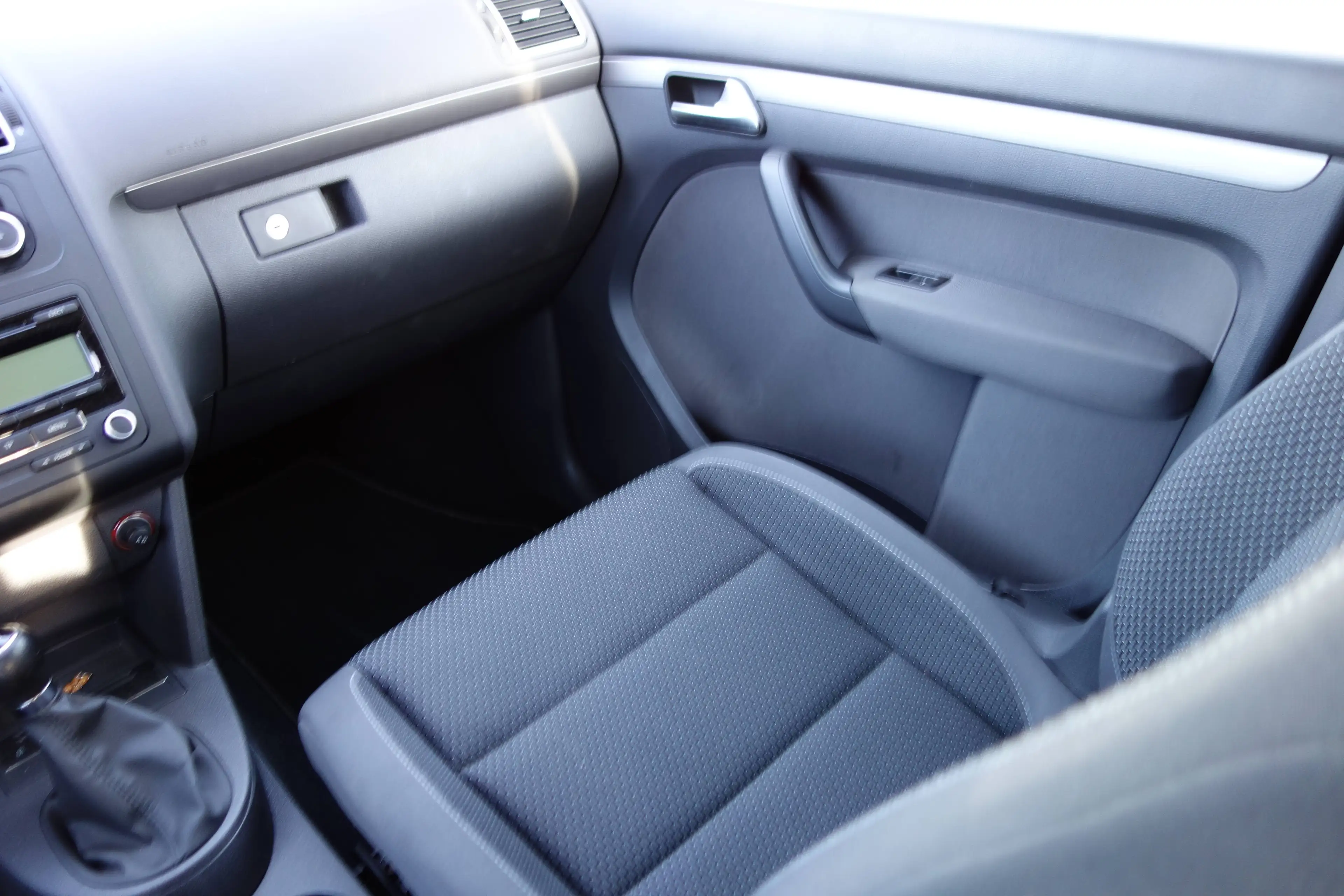 Volkswagen Touran Touran Diesel 1.6 TDI DPF BlueMotion Technology Comfortline — photo 8