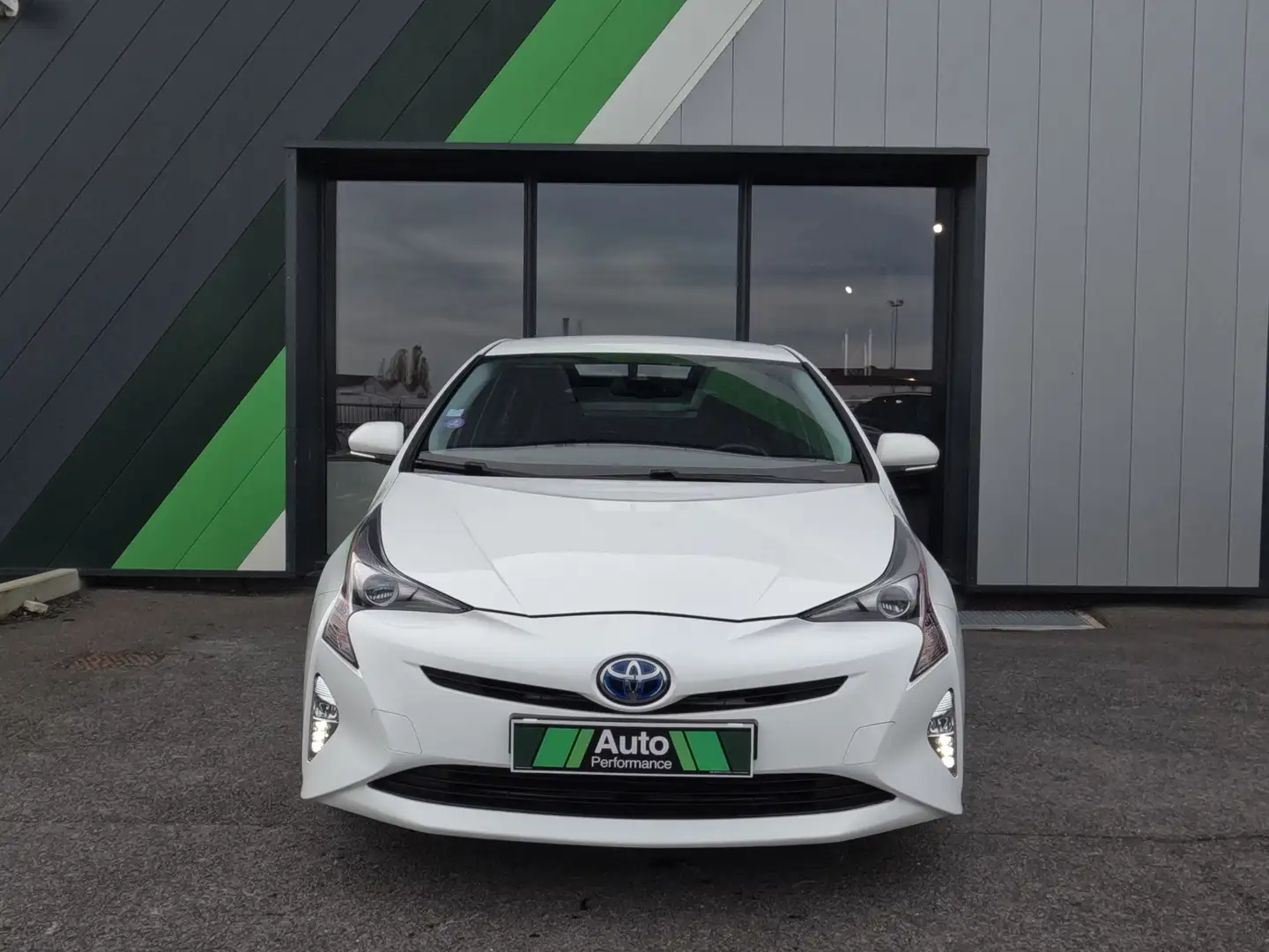 Toyota Prius+ Hybride Dynamic Pack Premium Blanc - 2