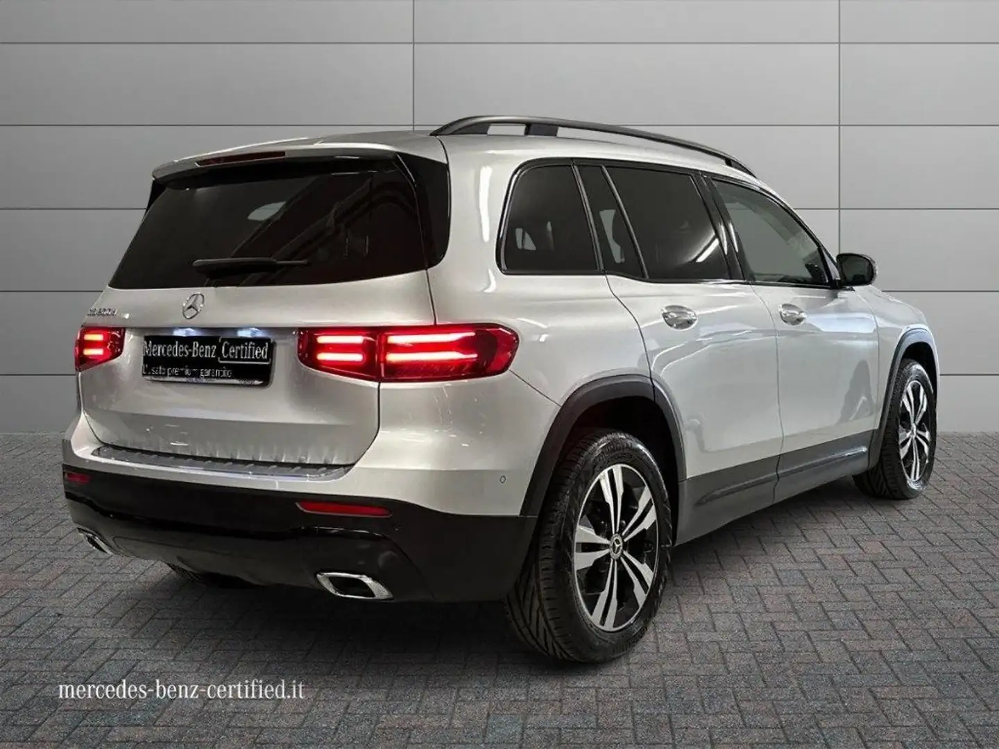 Mercedes-Benz GLB 200 d Automatic Progressive Advanced Plus Plateado - 2