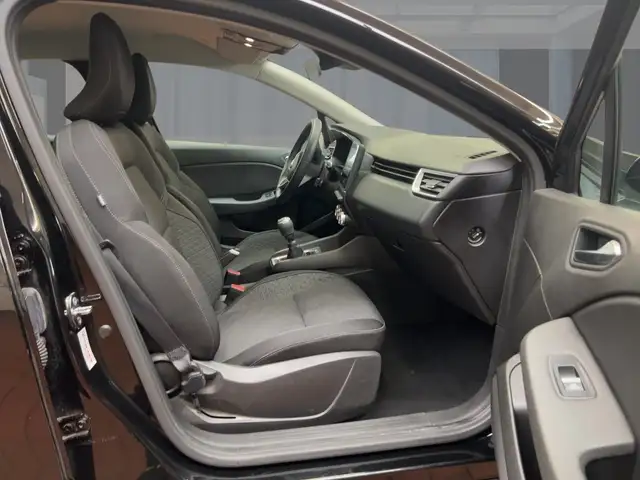 Renault Clio view 8