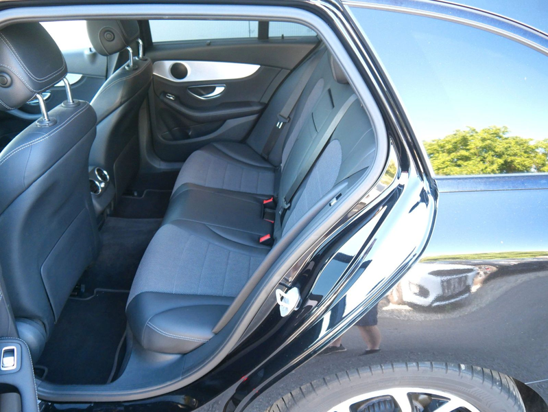 Mercedes-Benz C 220 d T-Modell Avantgarde DISTR/PANO/AHK/STHZ — photo 9