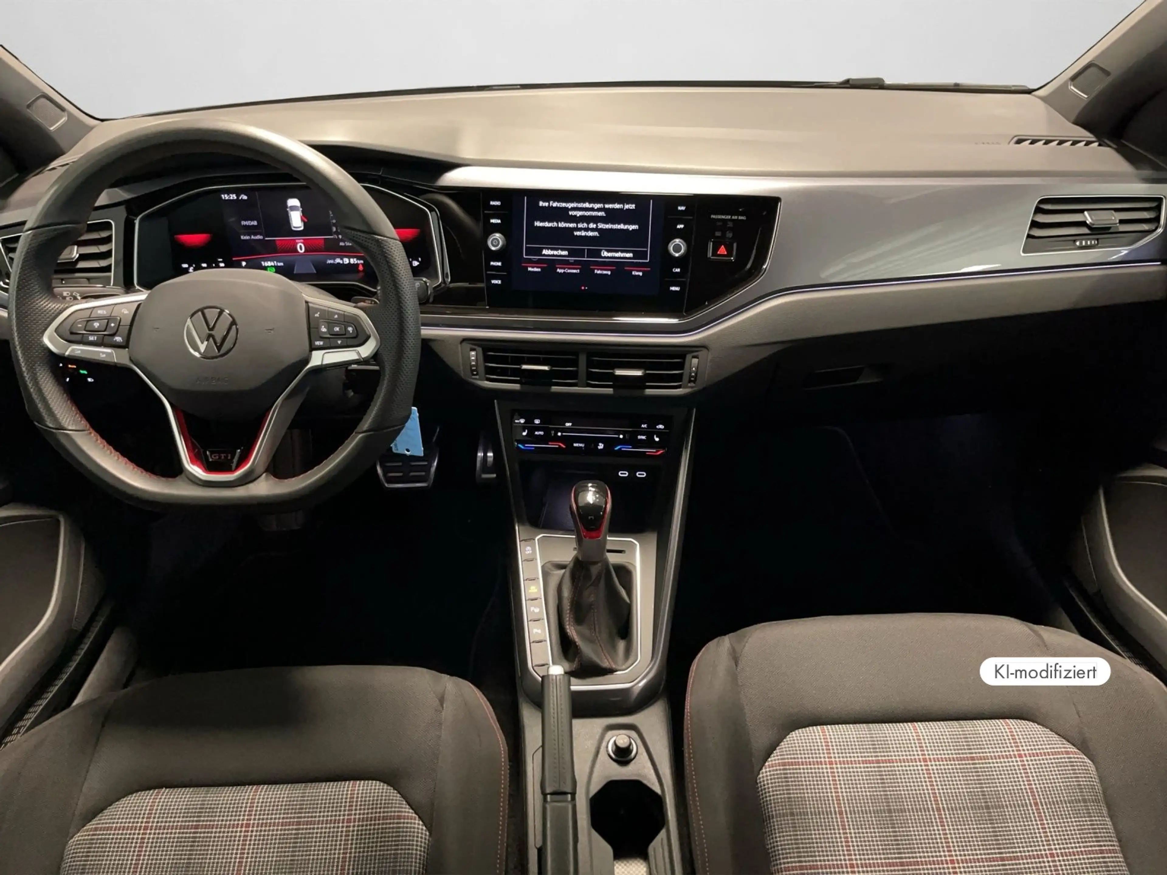 Volkswagen Polo GTI 2.0 TSI DSG — photo 3