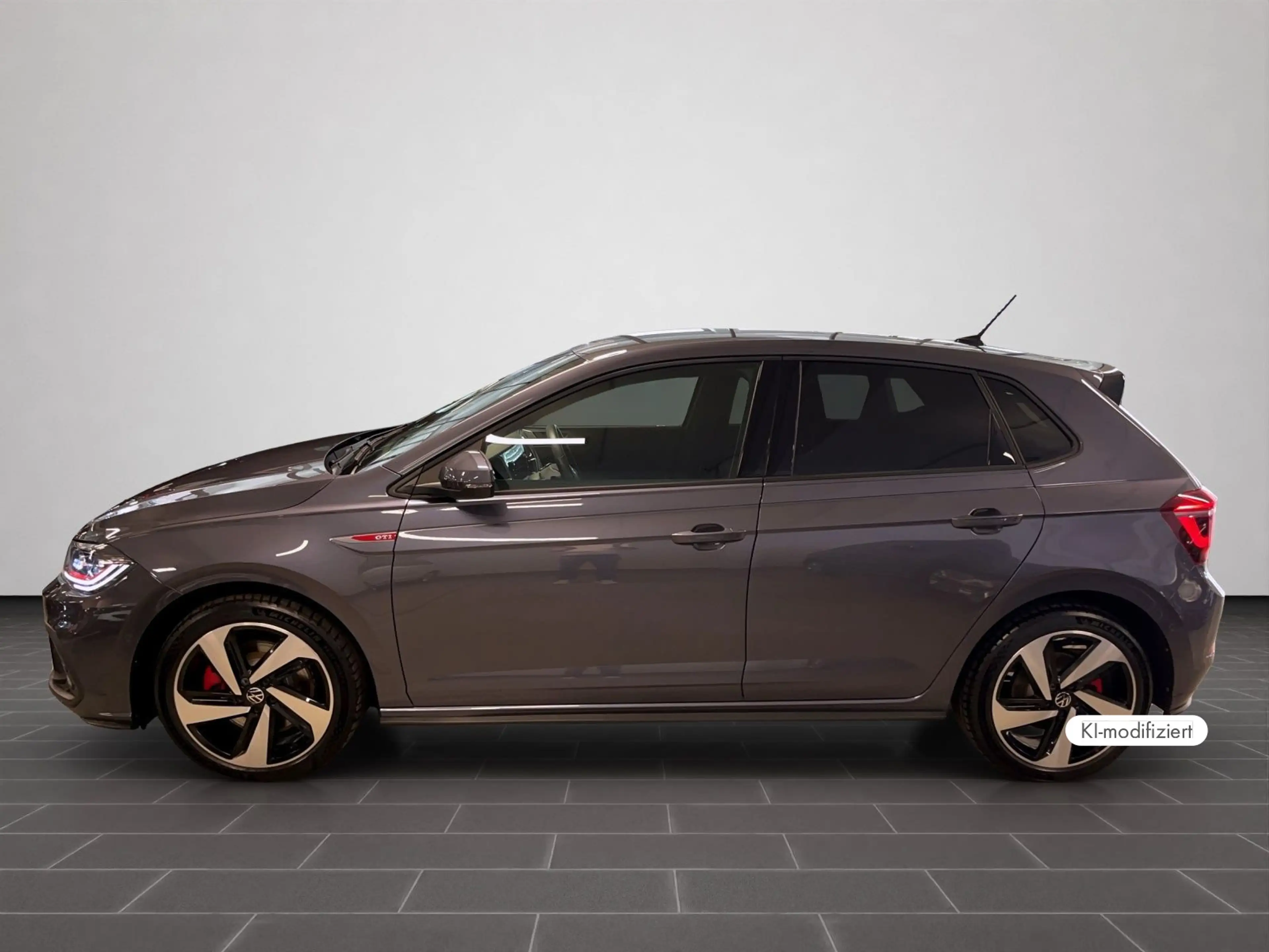 Volkswagen Polo GTI 2.0 TSI DSG — photo 7