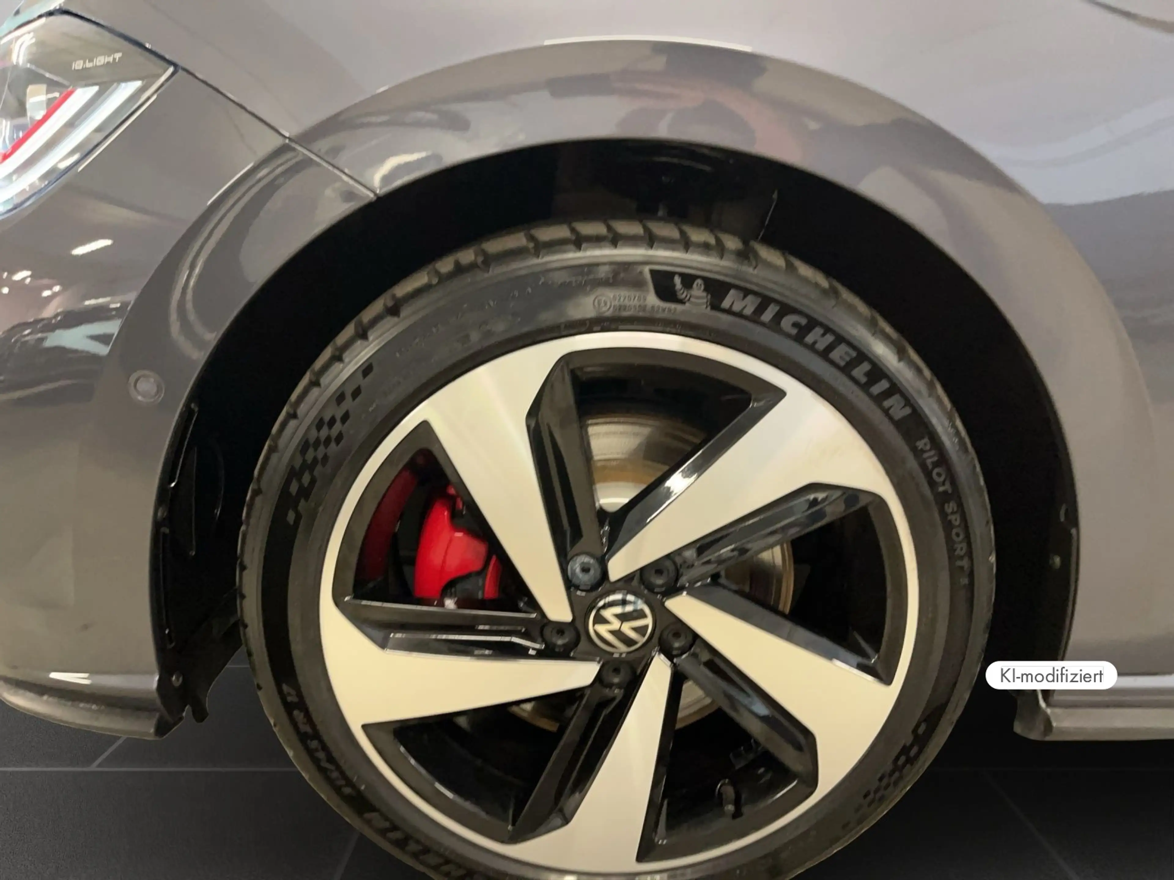 Volkswagen Polo GTI 2.0 TSI DSG — photo 8