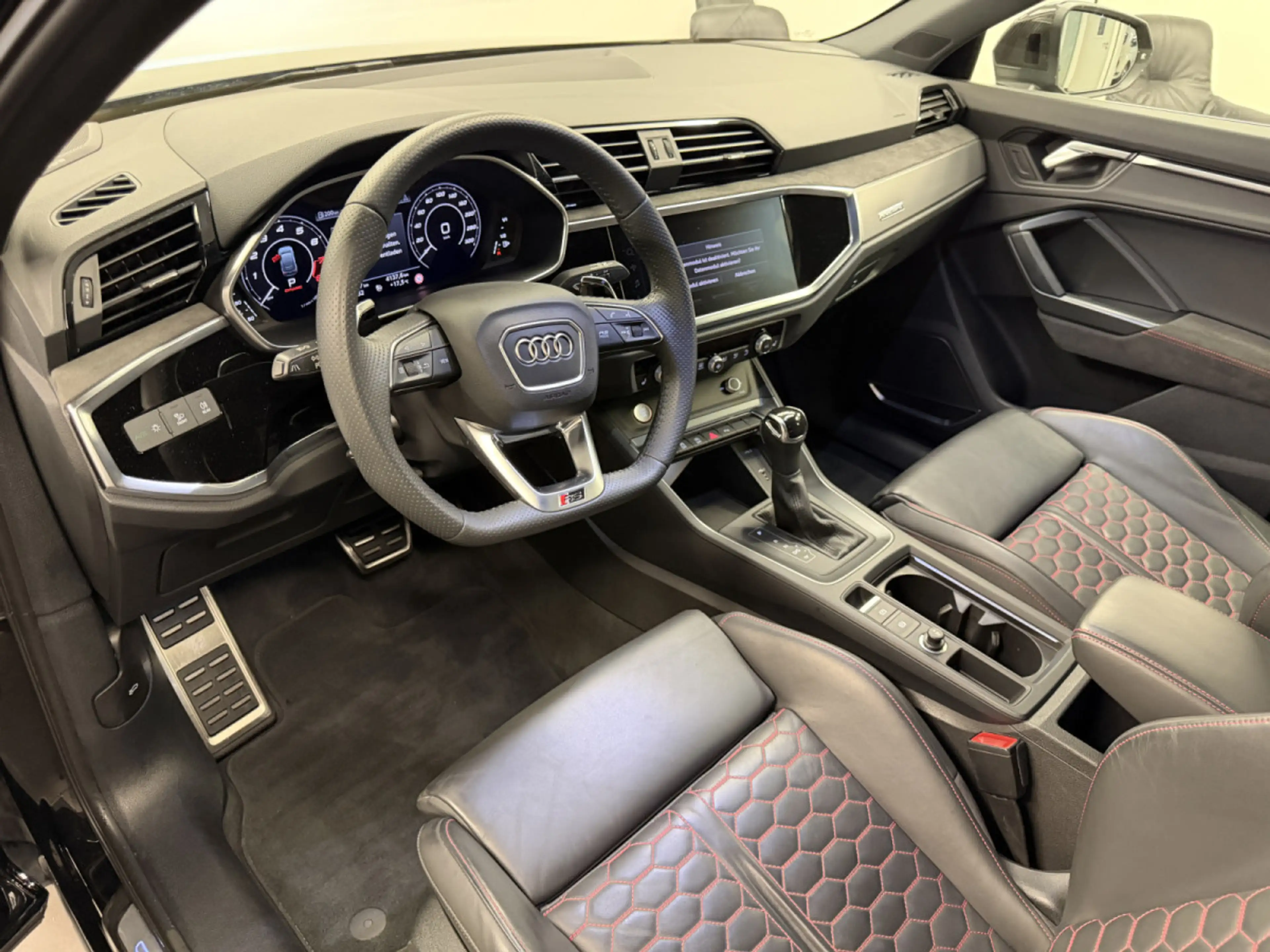 Audi RS Q3 Sportback TFSI quattro 400ch / 294kW S tronic — photo 4