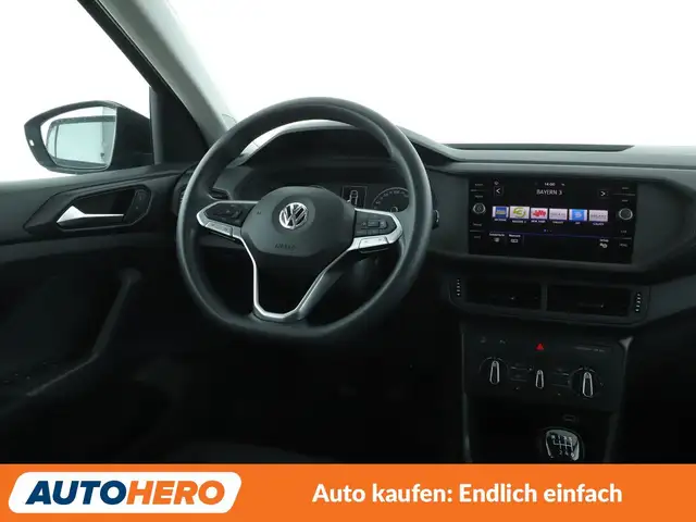 Volkswagen T-Cross view 13