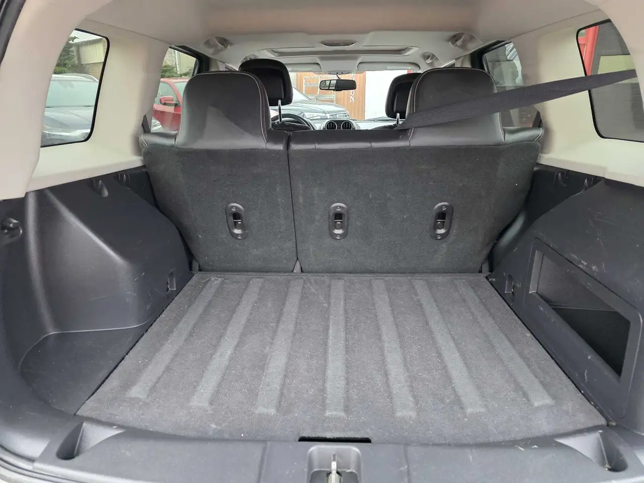 Jeep Patriot снимка Jeep Patriot