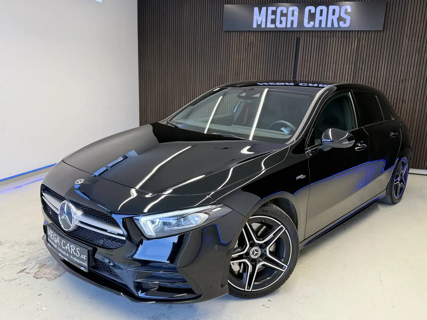 Mercedes-Benz A 35 AMG 4Matic Schwarz - 1