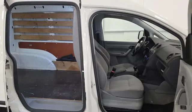 Volkswagen Caddy view 8