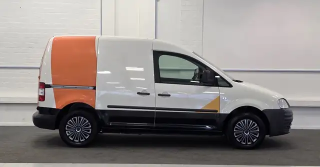 Volkswagen Caddy view 5