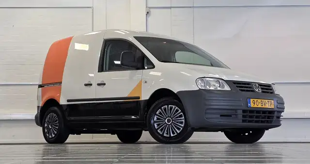 Volkswagen Caddy view 2