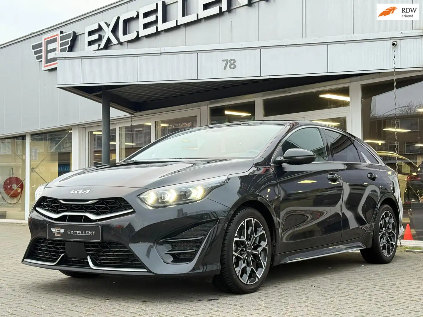 Kia ProCeed / pro_cee'd 1.5 T-GDi GT-Line Automaat 160pk 7DCT Noir - 1
