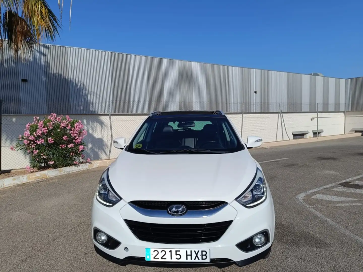 Hyundai iX35 1.7CRDI Tecno Sky 4x2 Blanco - 2