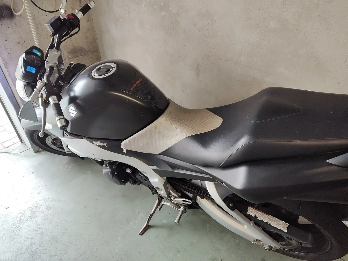 Suzuki GSR 600 Negru - 2