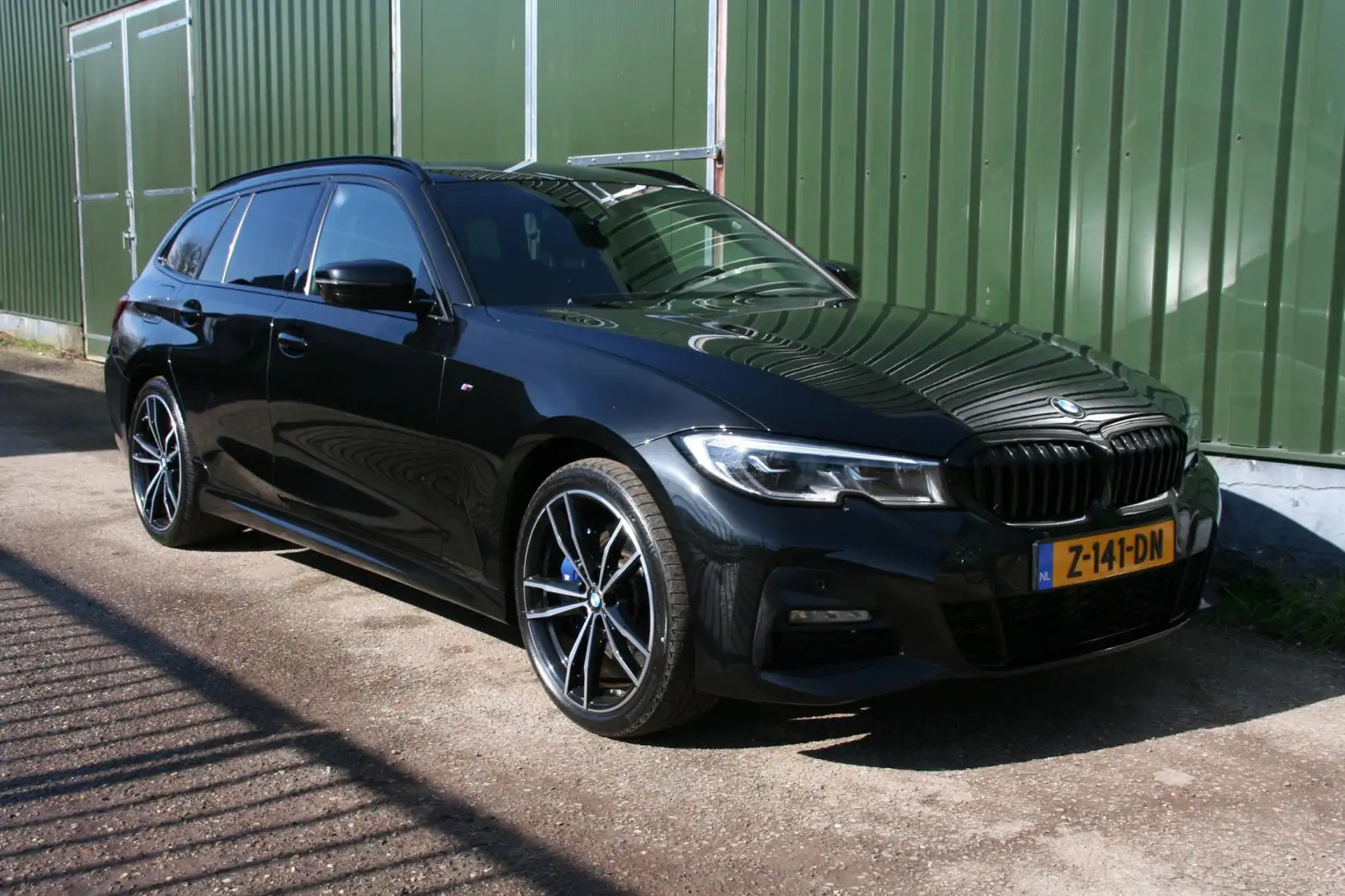 BMW 330 3-serie Touring 330e High Executive M-SPORT, LEER, Schwarz - 2