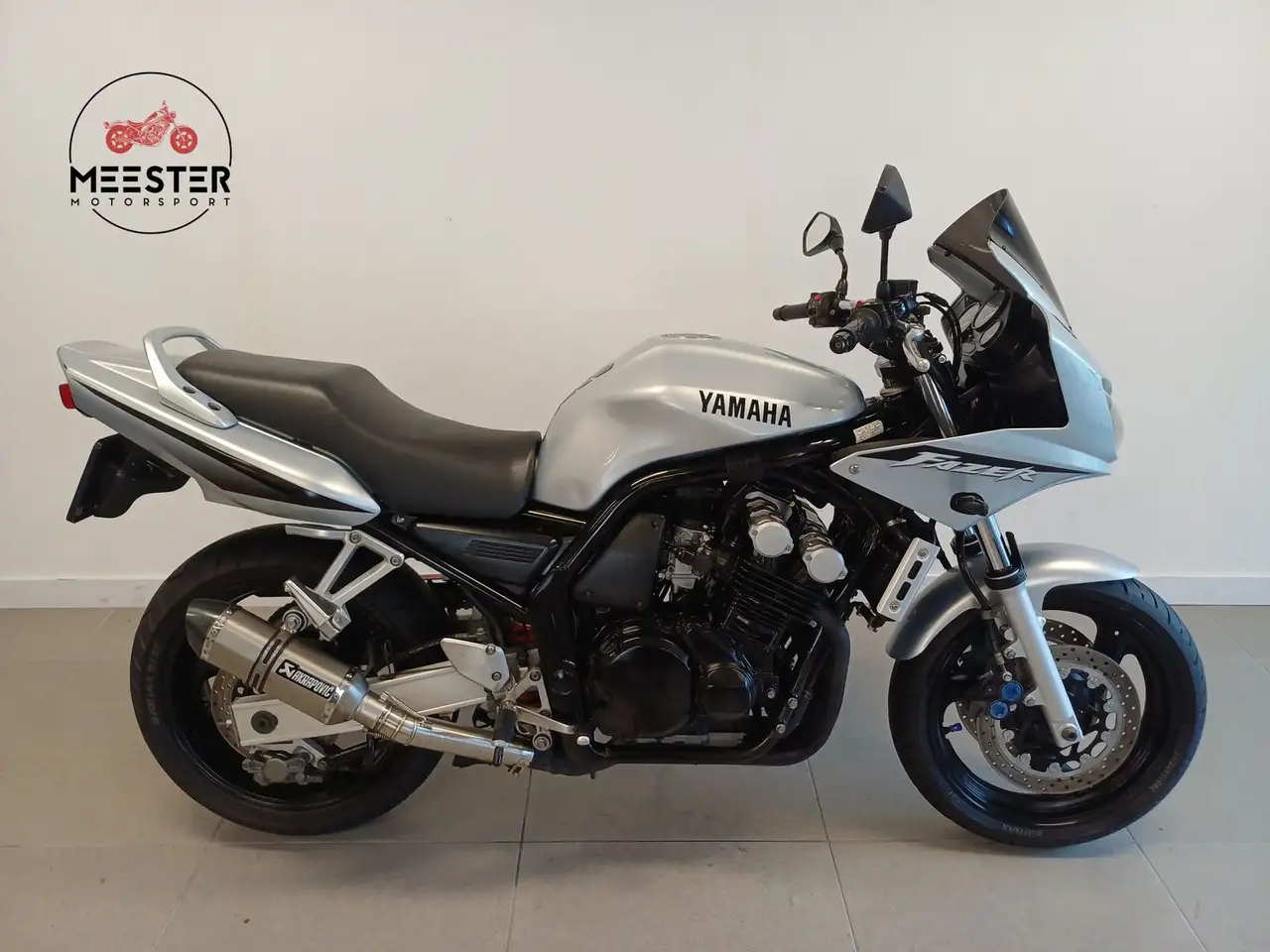 Yamaha FZS 600