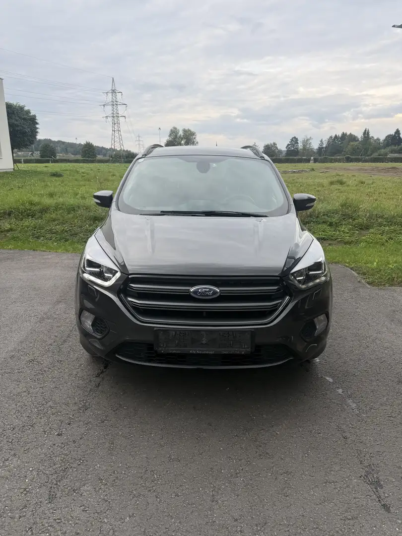 Ford Kuga 2,0 TDCi ST-Line - 1