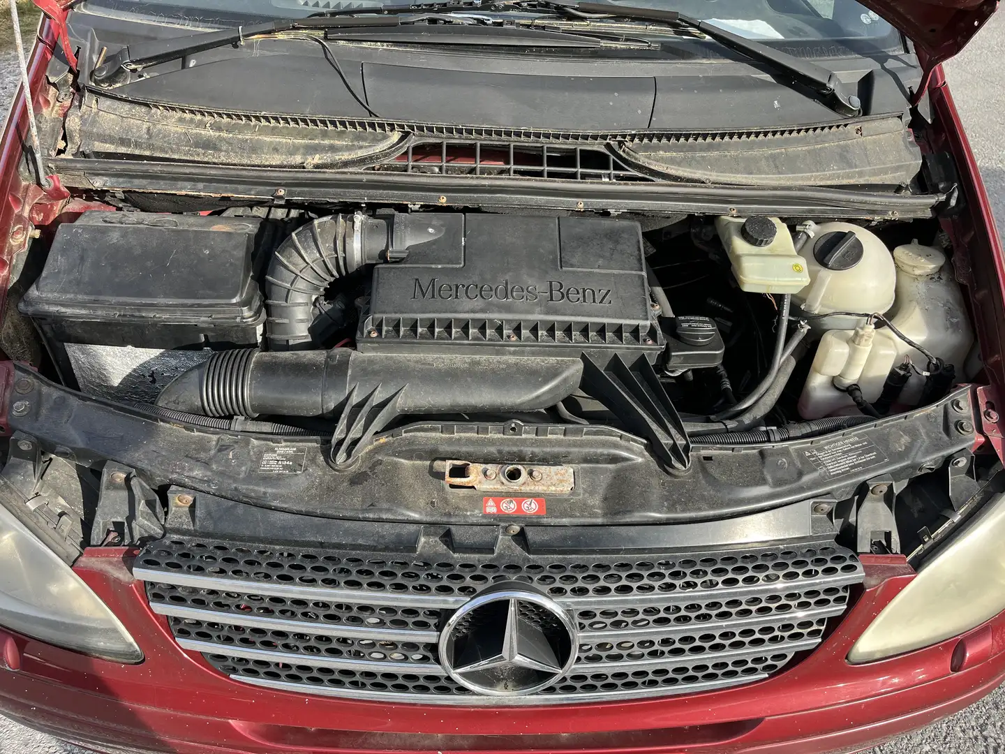 Mercedes-Benz Viano Viano 4X4 Fun kompakt 2,2 CDI Fun/ CAMPER Rot - 2