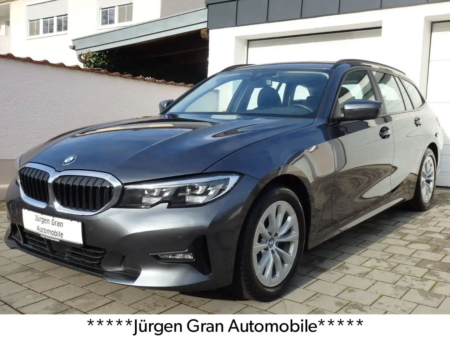 BMW 320 d Touring Aut ACC eAHK Sportsitze DAB SHZ PDC Gris - 1