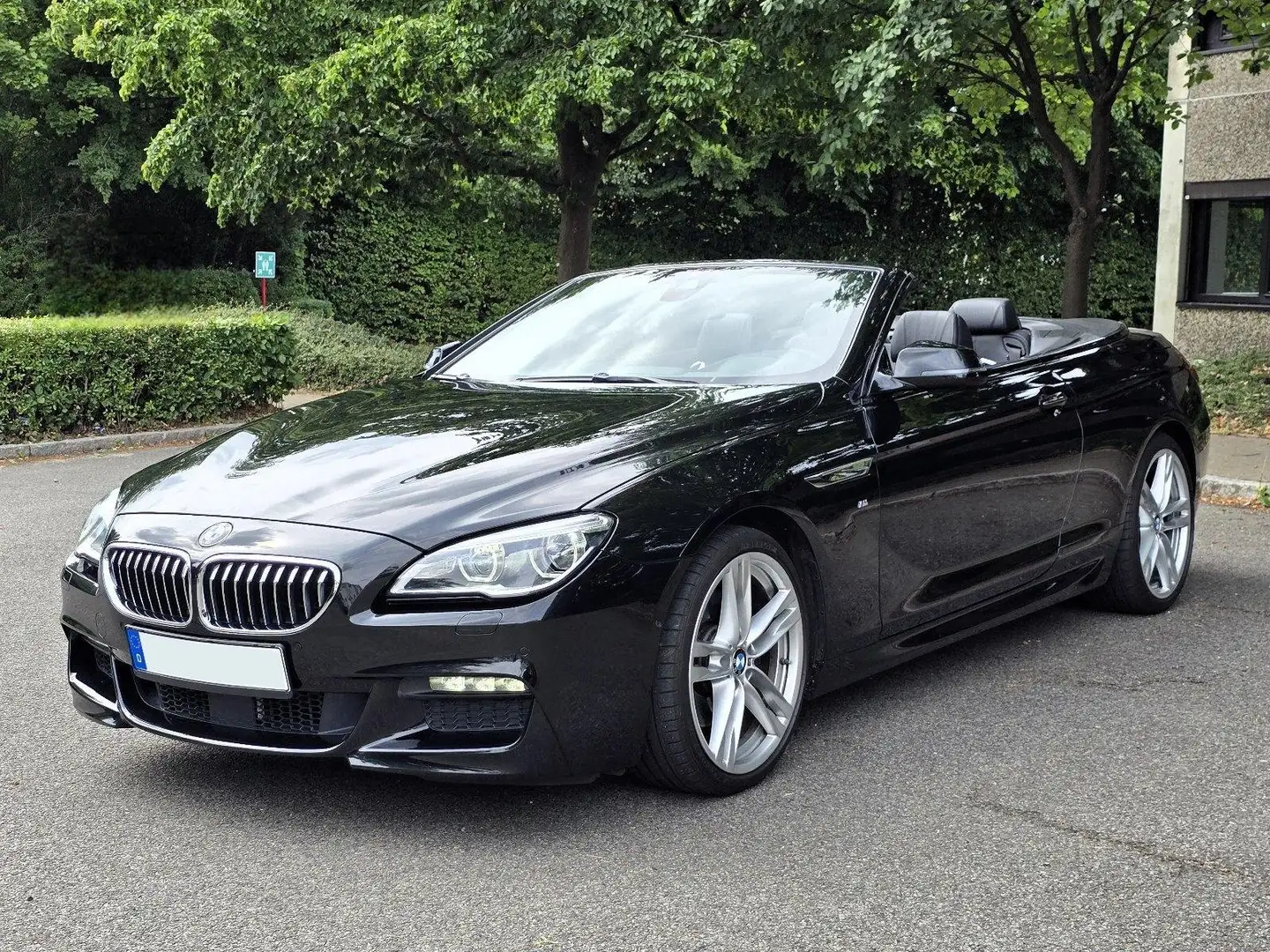 BMW 640 i Cabrio M-Paket / TÜV NEU / BMW-Servicepaket Schwarz - 2