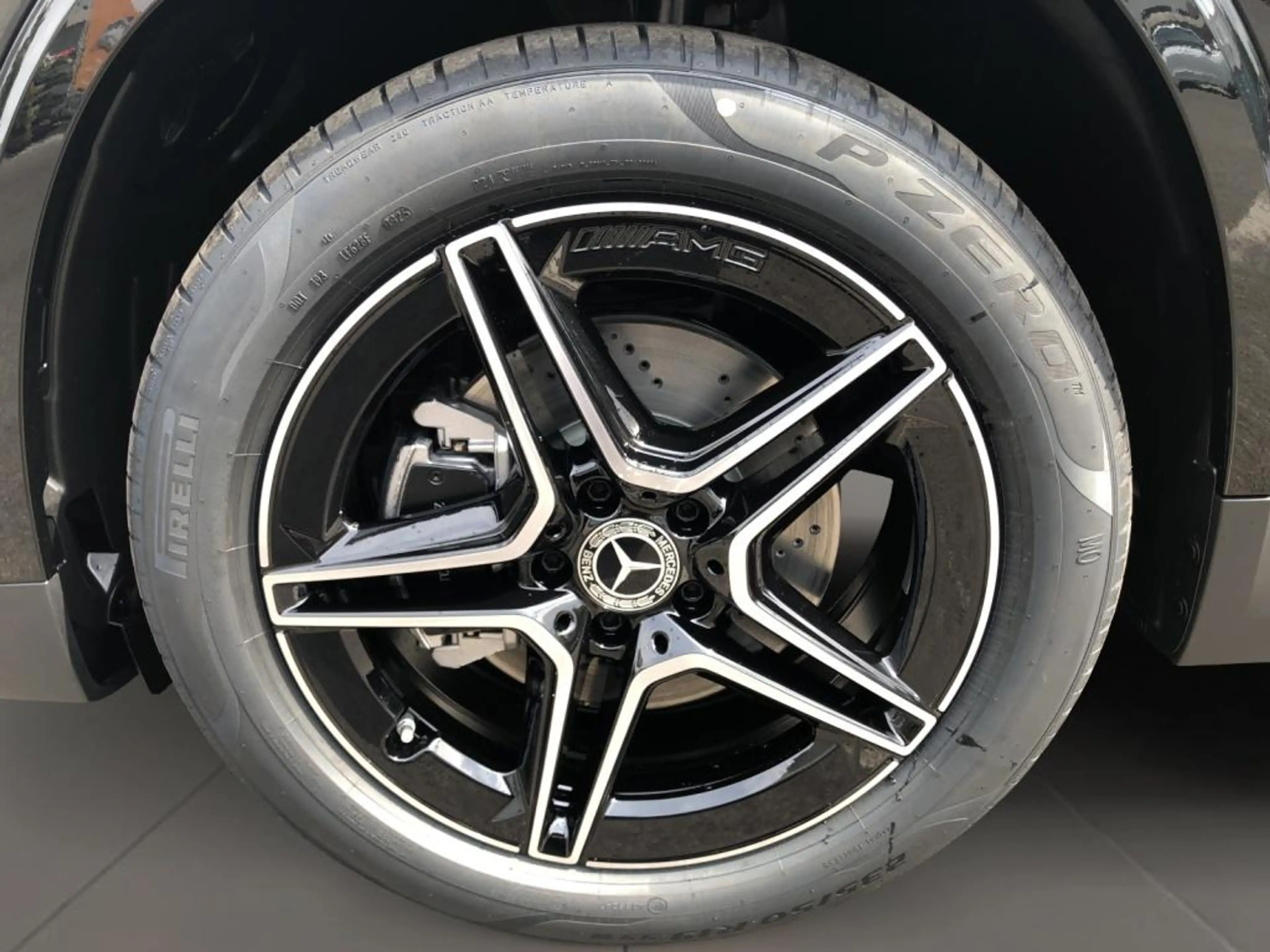 Mercedes-Benz GLA 250 e AMG+ILS+MBUX+MBeam+Night+AHK+Pano+SHD — photo 10