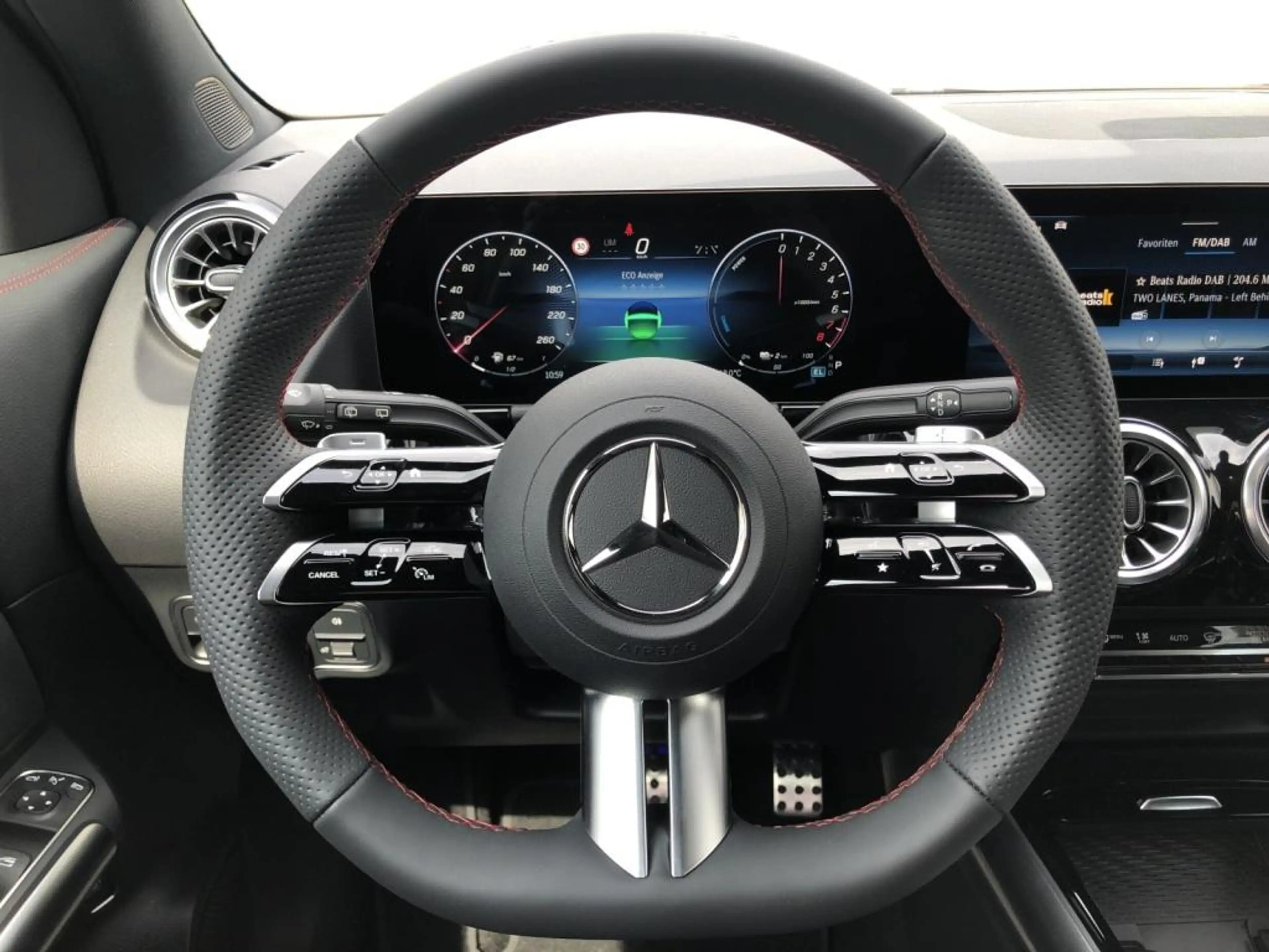 Mercedes-Benz GLA 250 e AMG+ILS+MBUX+MBeam+Night+AHK+Pano+SHD — photo 12
