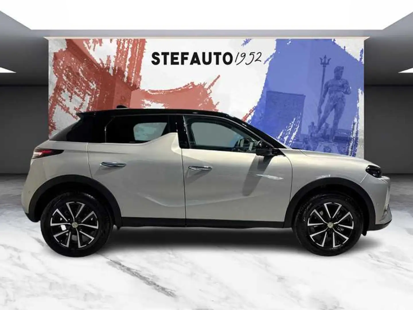 DS Automobiles DS 3 3 1.2 hybrid Edition France 136cv auto Grijs - 2