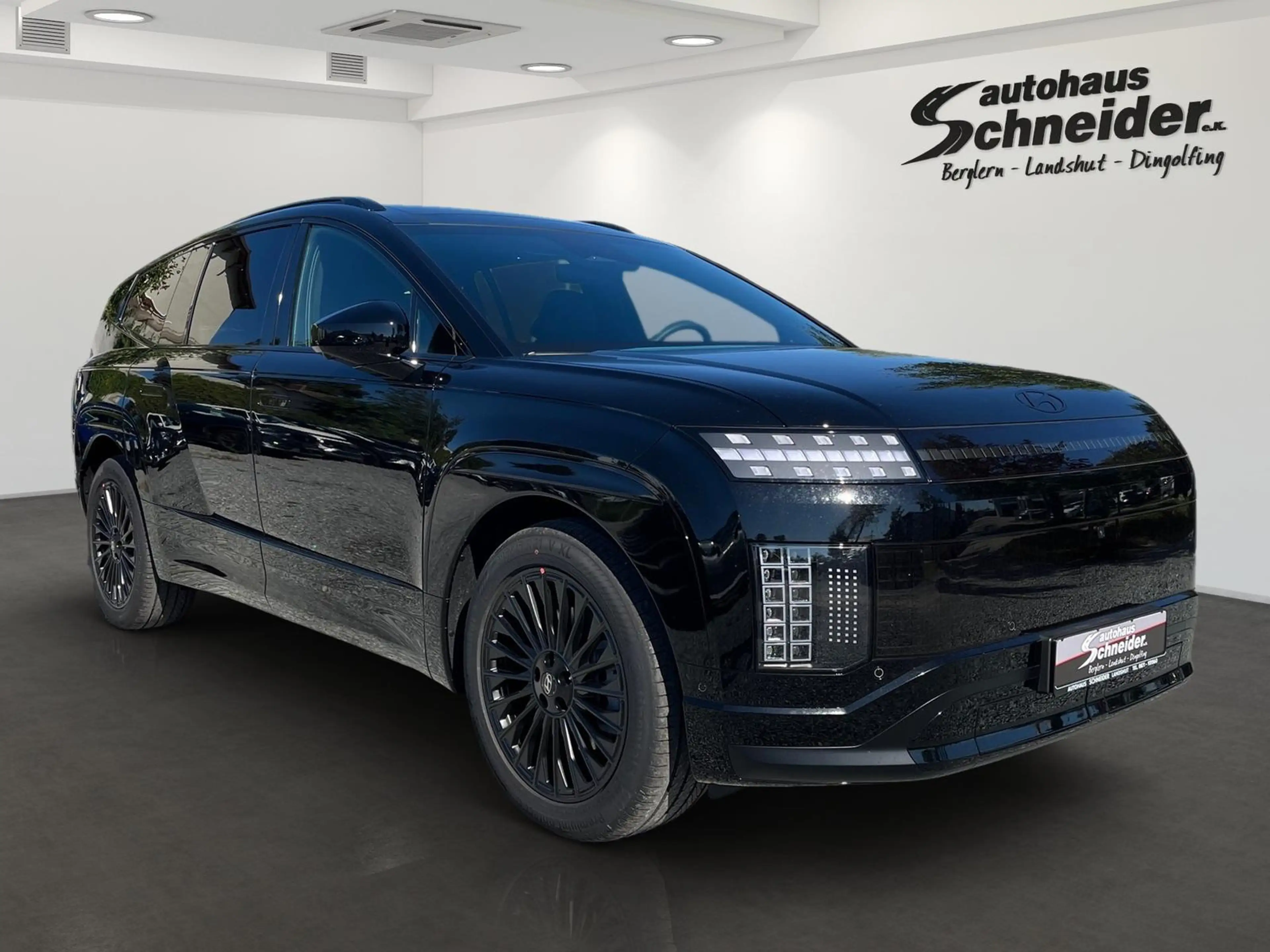 Hyundai IONIQ 9 110 kWh 4WD BLACKLINE 7-Sitzer PANO/MATRIX/360°/BO — photo 2