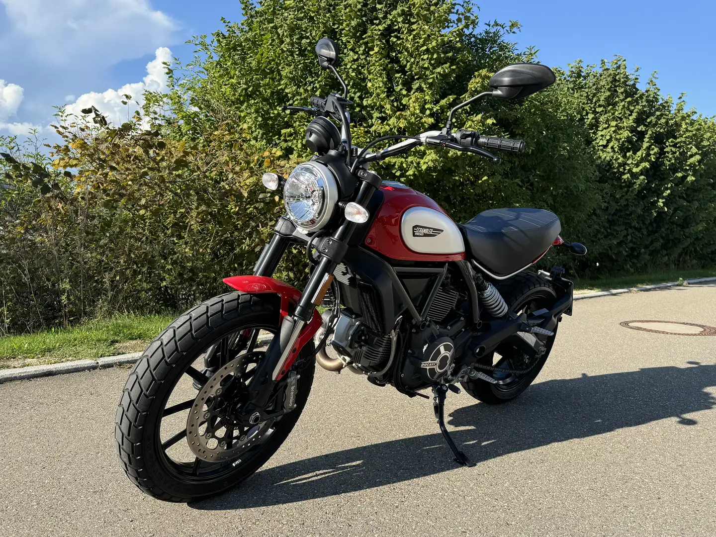 Ducati Scrambler 800 ICON Rot - 1
