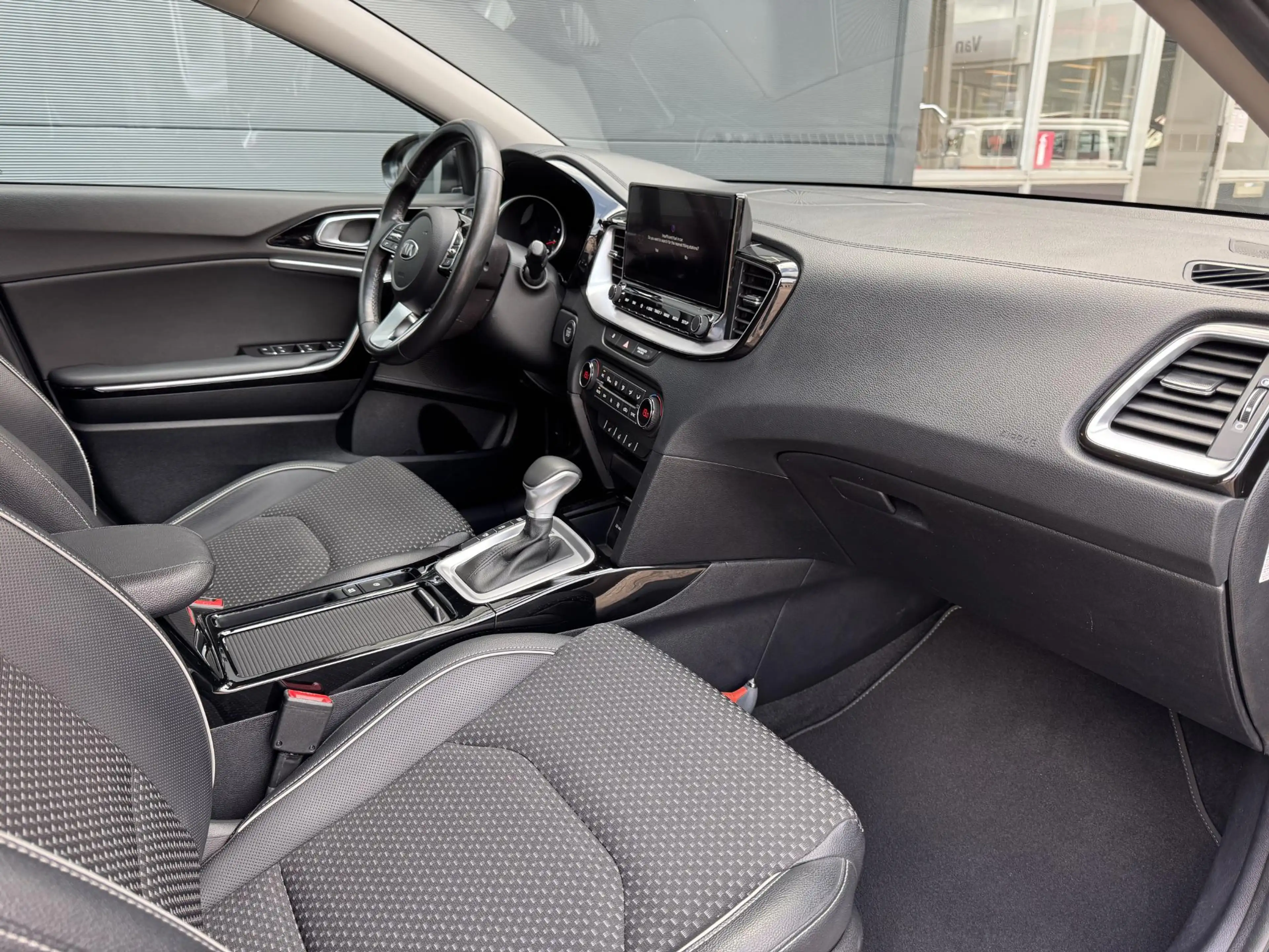 Kia Ceed SW / cee'd SW Sportswagon 1.5 T-GDi DynamicPlusLine / 100% Onder — photo 20
