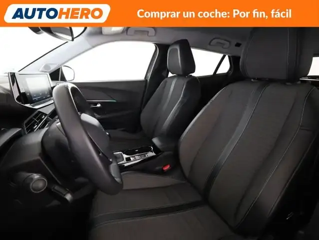 Peugeot 2008 view 11