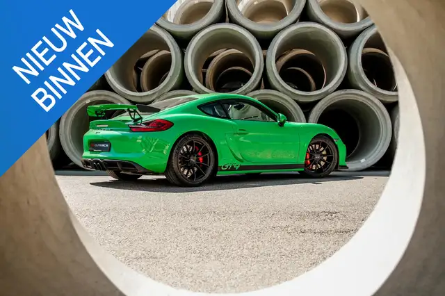 Porsche Cayman GT4 3.8