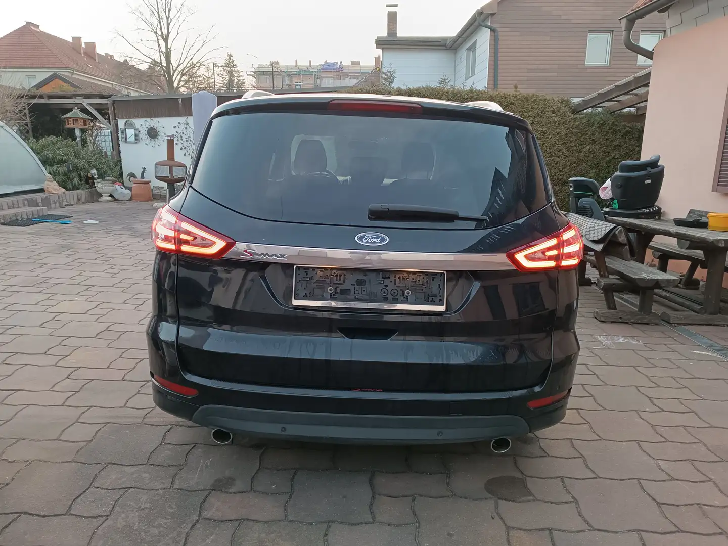 Ford S-Max Titanium - Zahnriemen gewechselt Schwarz - 2