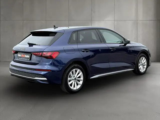 Audi A3 view 4