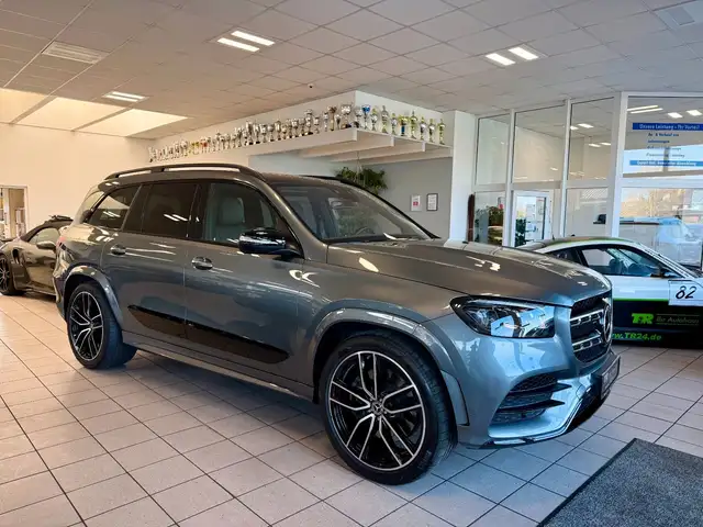 Mercedes-Benz GLS 400 d 4Matic AMG Distronic/AHK/7-Sitzer/23"